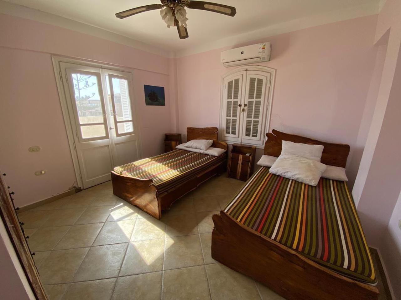 Beachfront Chalet In Green Beach, North Coast Villa El-Alamein Værelse billede